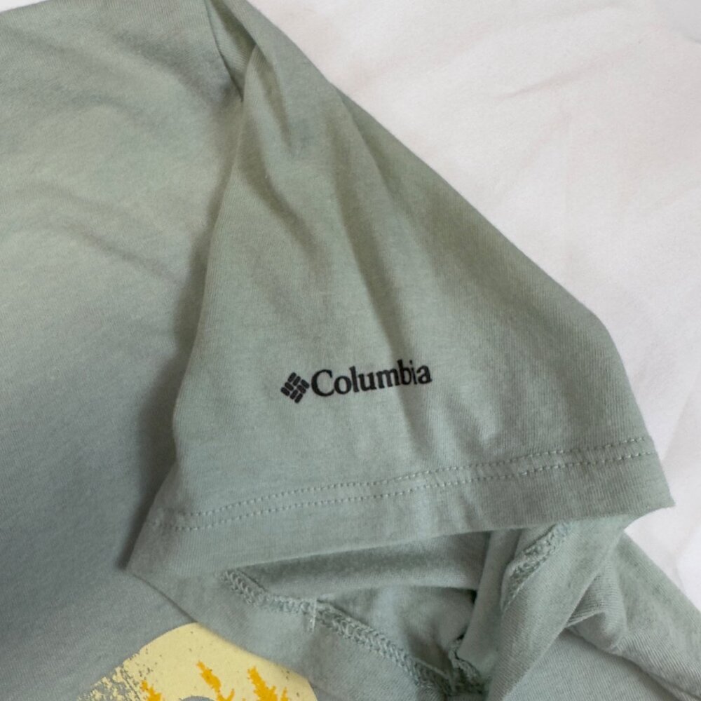columbia small petite  green  tee euc - Picture 5 of 9
